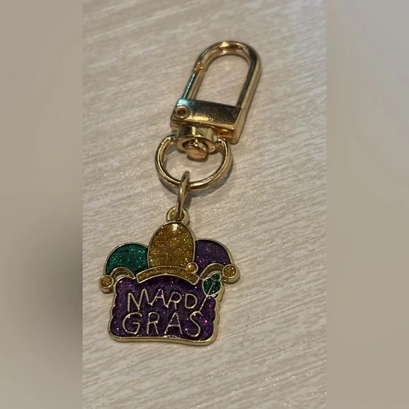 💜💚💛 Mardi Gras Themed Keychain /Bag Charm with Purple, Green, and Gold Accents - Picture 2 of 6
